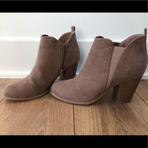 Madden girl booties size 9
